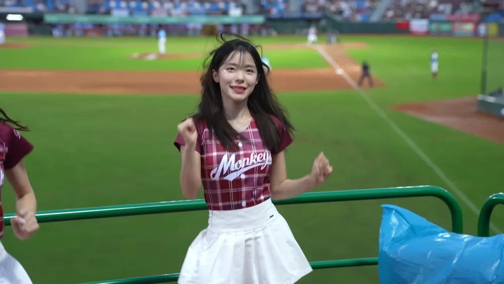 Lee DaHye, uniform, dance, cute,sexy 15