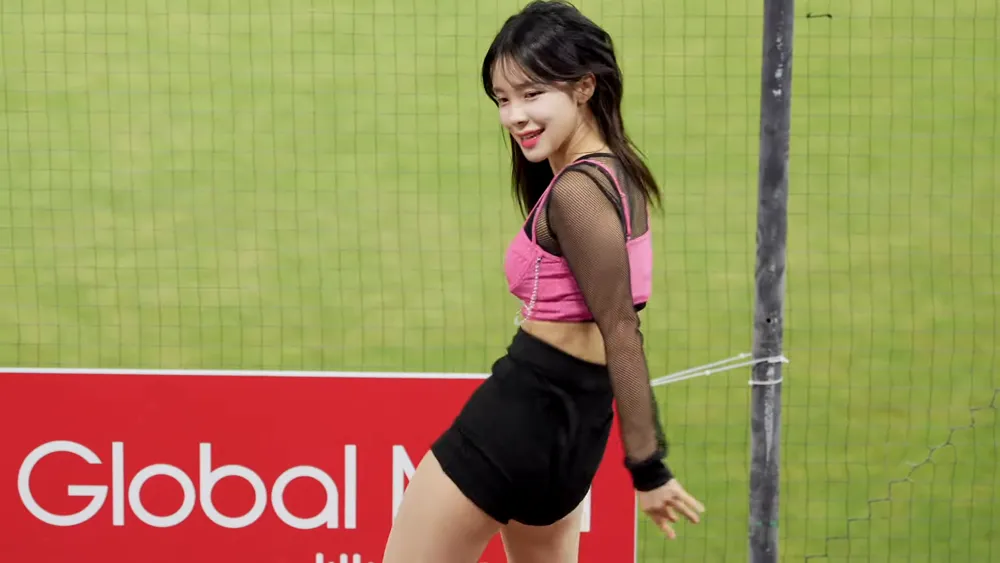 Lee DaHye, Korean cheerleader, baseball park, pink outfit 17