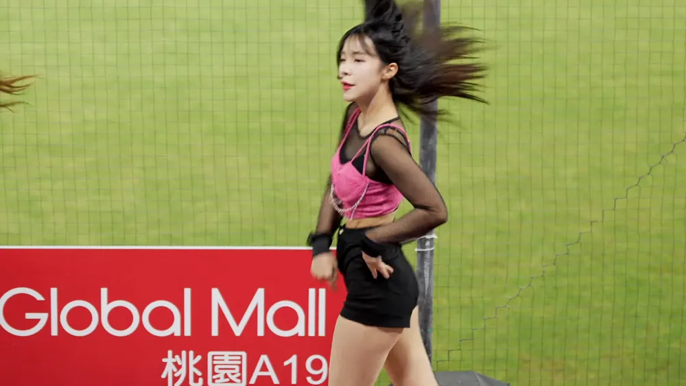 Lee DaHye, Korean cheerleader, baseball park, pink outfit 18