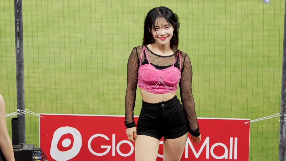 Lee DaHye, Korean cheerleader, baseball park, pink outfit 23