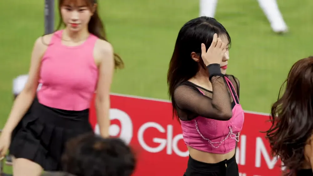 Lee DaHye, Korean cheerleader, baseball park, pink outfit 7