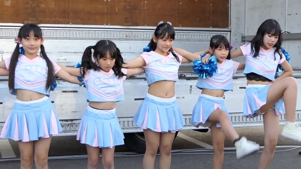 Japanese teen dance. Asian, thighs, and underarm 7