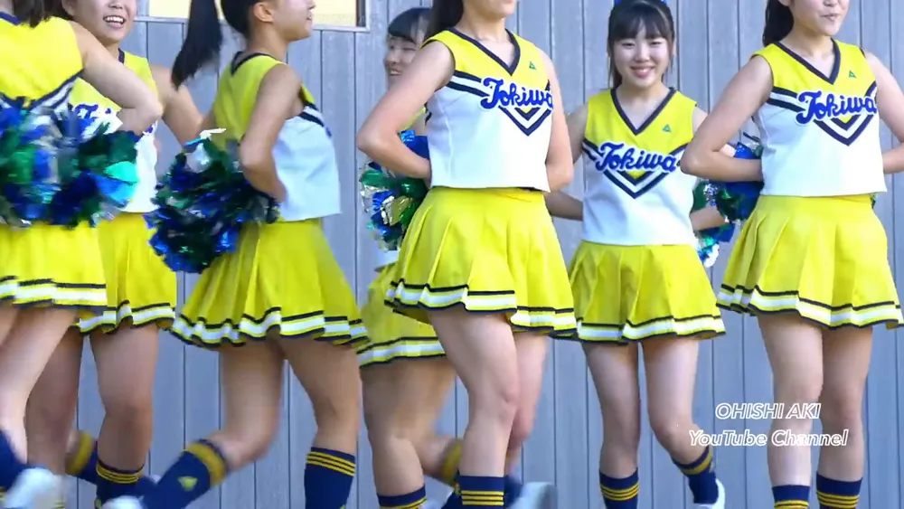 dance by japanse high school girls is so sexy. Ponytail and mini skirt 14