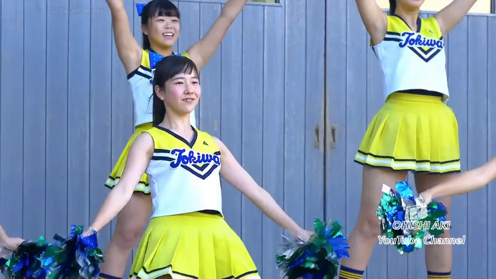 dance by japanse high school girls is so sexy. Ponytail and mini skirt 18