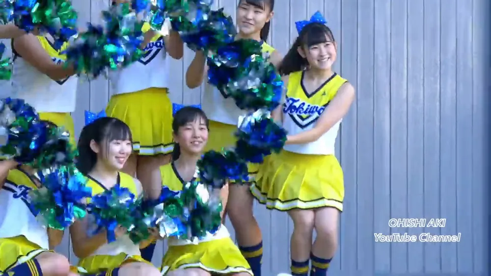 dance by japanse high school girls is so sexy. Ponytail and mini skirt 22