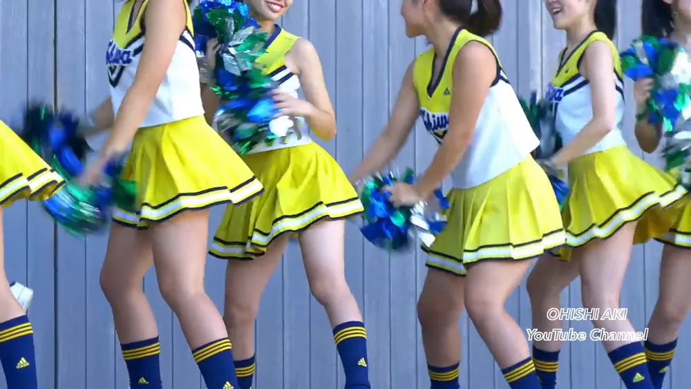 dance by japanse high school girls is so sexy. Ponytail and mini skirt 1