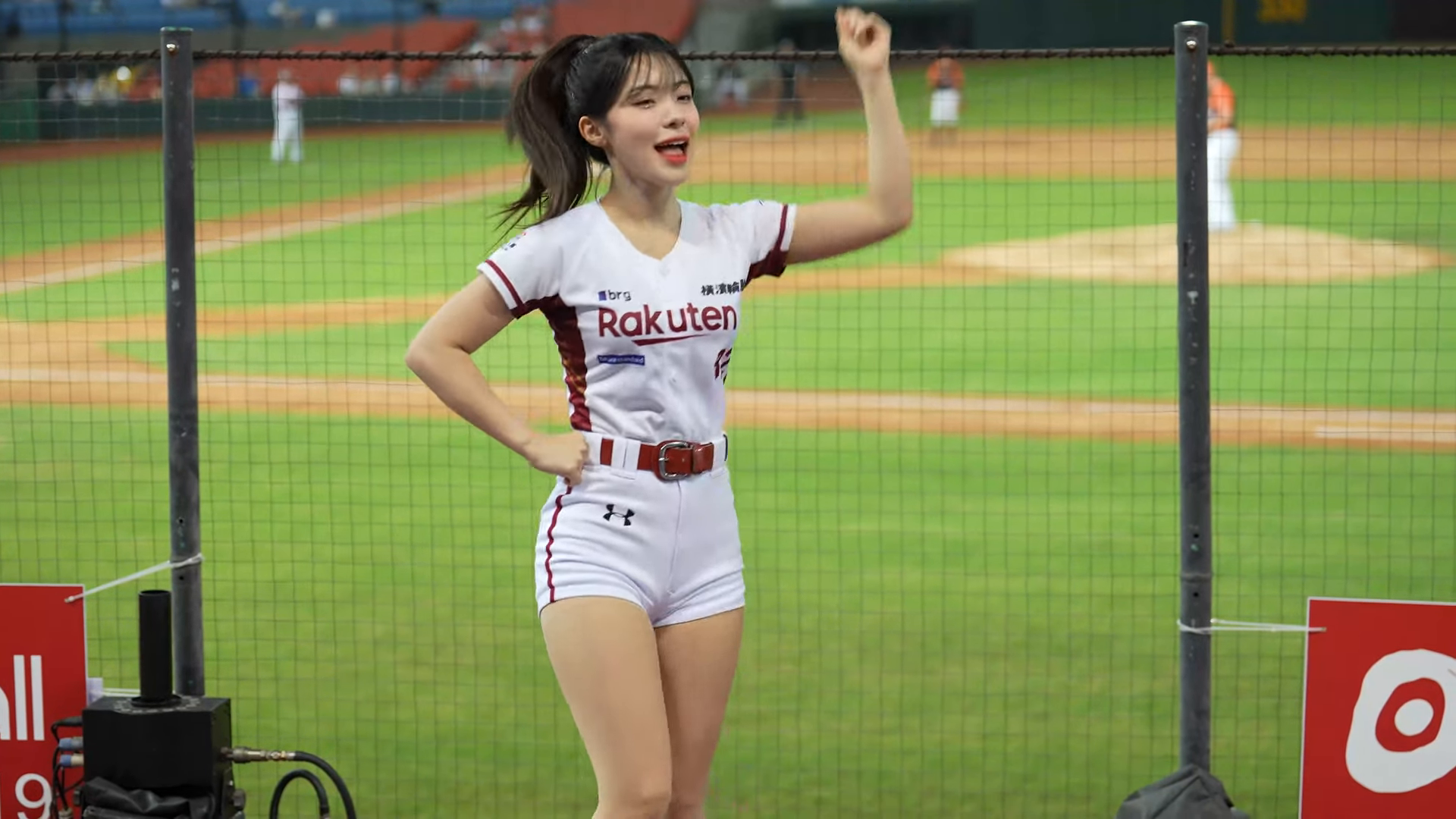 Lee DaHye ,cheerleader from Rakuten,dance, butt 4