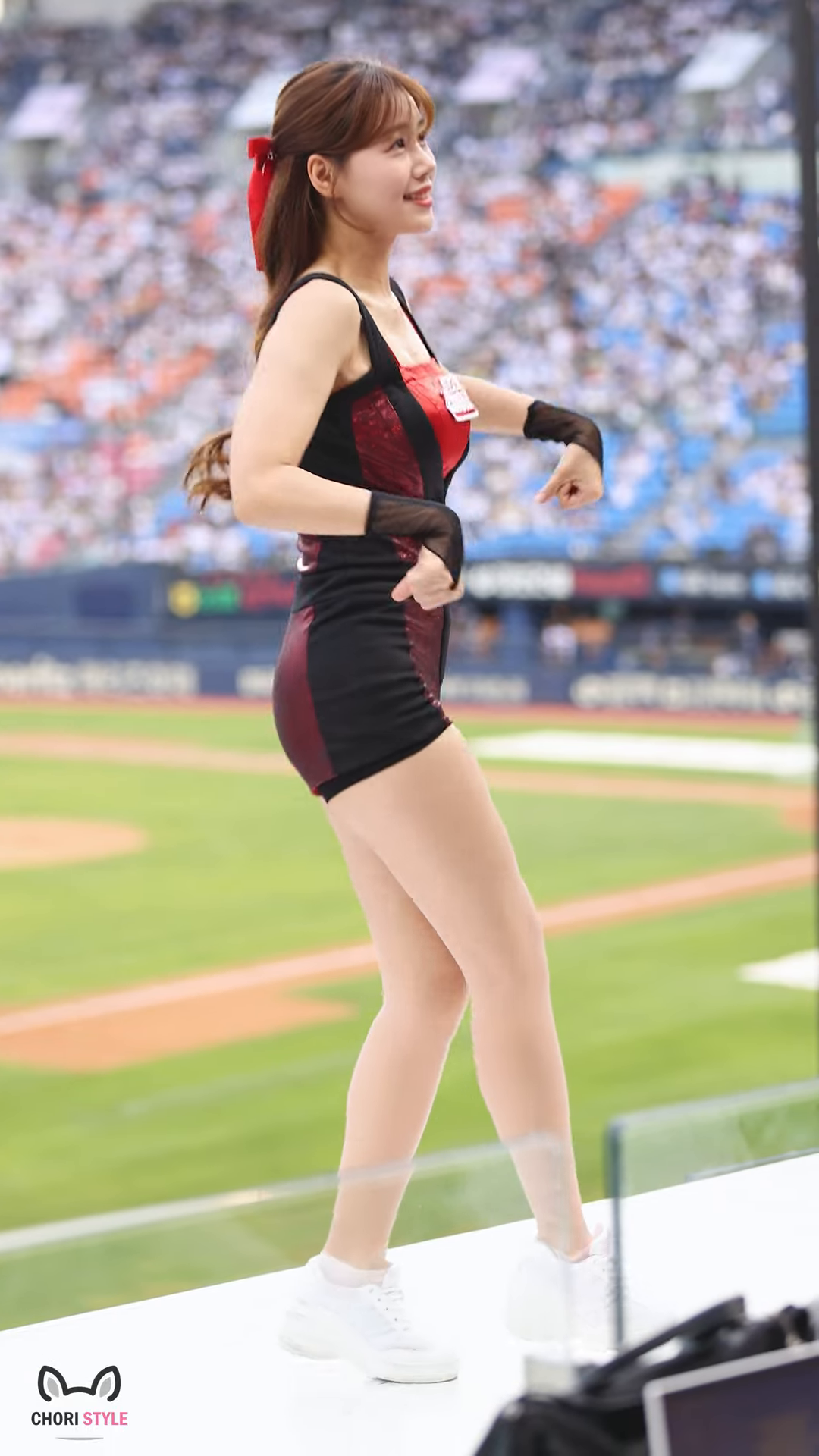 Kim Doa,Korean cherrleader,beautiful skin, butt 9